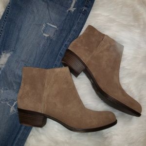 LUCKY BRAND SUEDE BOOTIES SIZE 8.5